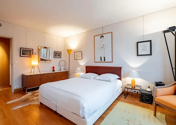 Veeve - Eiffel Skies